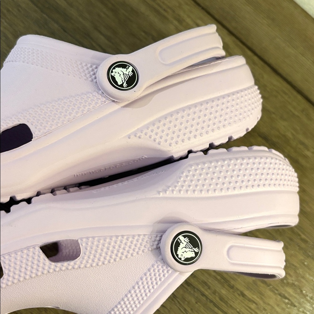 ❌SOLD❌ NEW [CROCS] Slip-On Classic Clogs Water Shoes Sandals, Lavender W 8 /M 6 - Picture 8 of 11